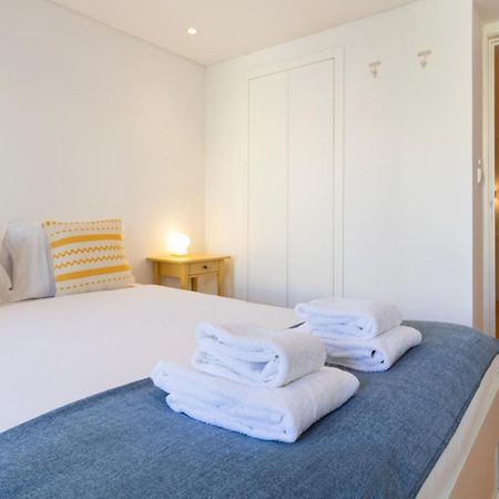 City Center Duplex W Patio By Lovelystay Porto Bagian luar foto