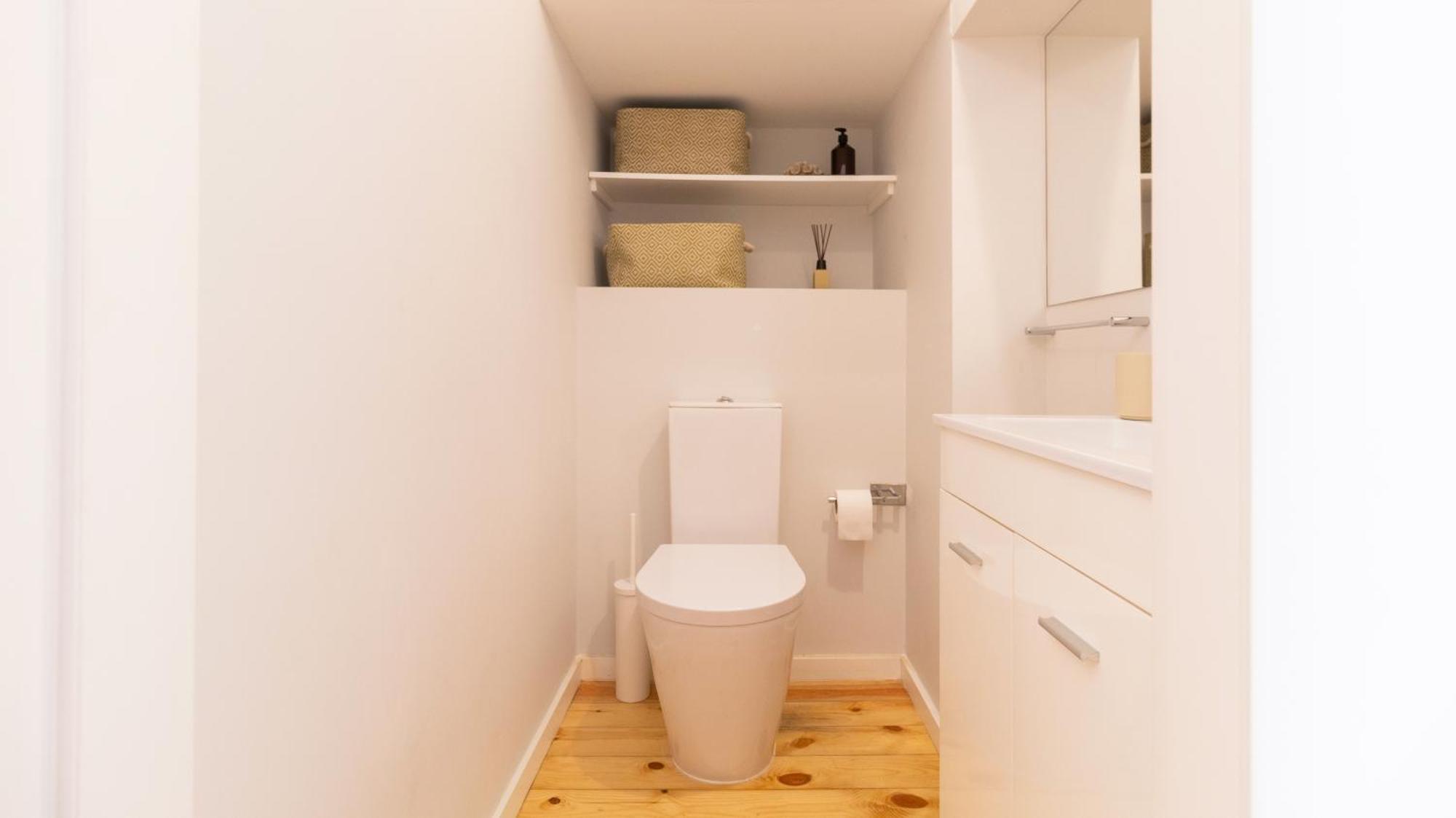 City Center Duplex W Patio By Lovelystay Porto Bagian luar foto