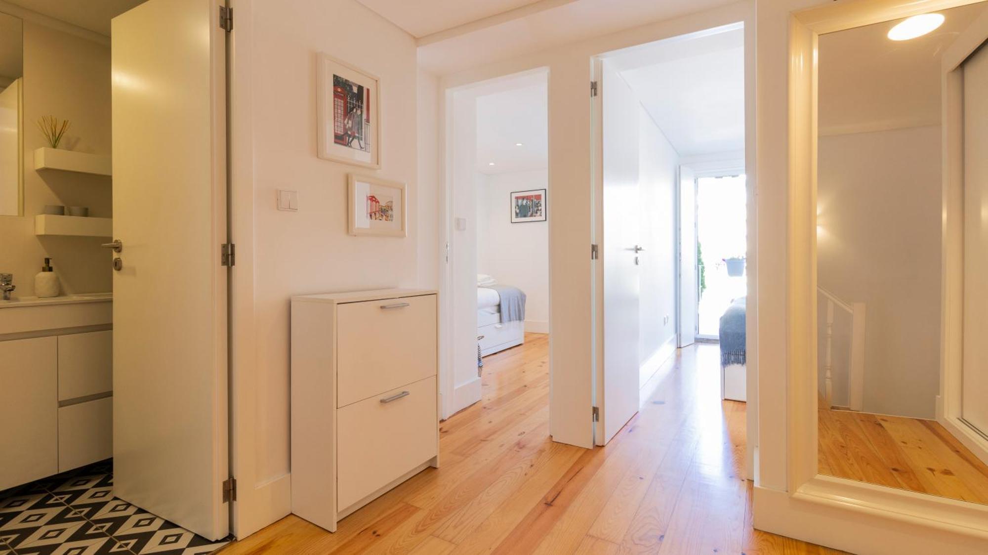City Center Duplex W Patio By Lovelystay Porto Bagian luar foto